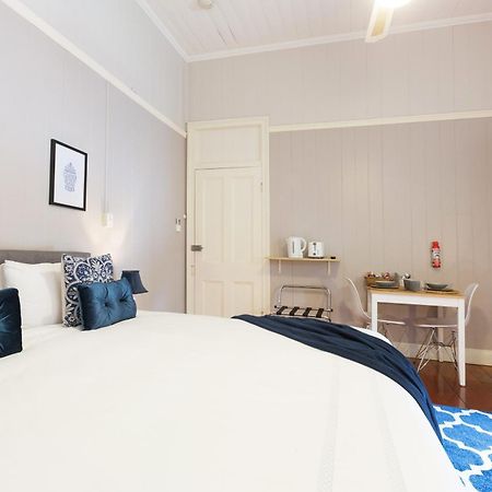 99 Kirkland Bed & Breakfast Brisbane Room photo