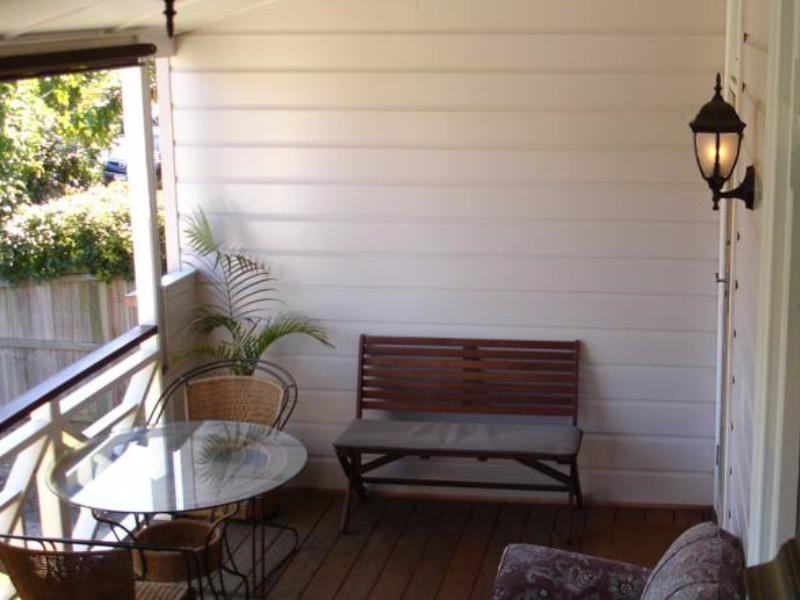 99 Kirkland Bed & Breakfast Brisbane Exterior photo